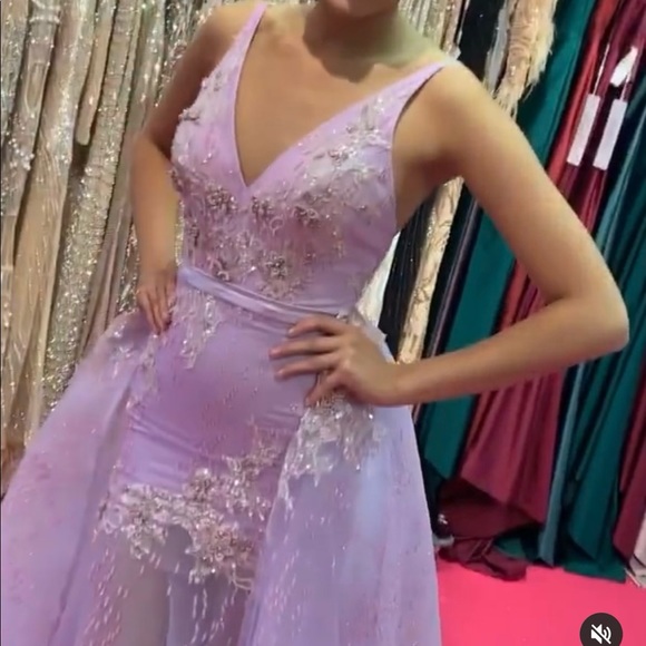 Beautiful portia and scarlett gown - Picture 3 of 3